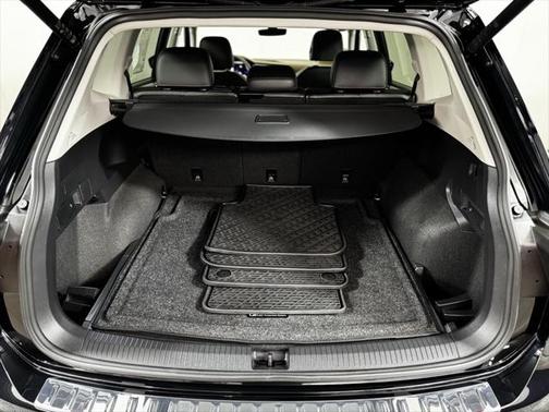 2024 Volkswagen Tiguan 2.0T Wolfsburg Edition