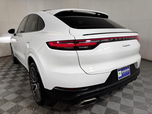 2022 Porsche Cayenne Cayenne