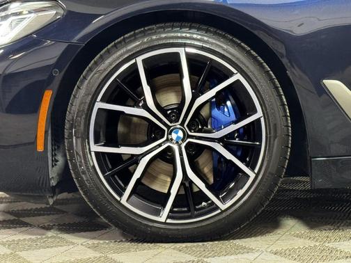 2022 BMW M550 i Xdrive