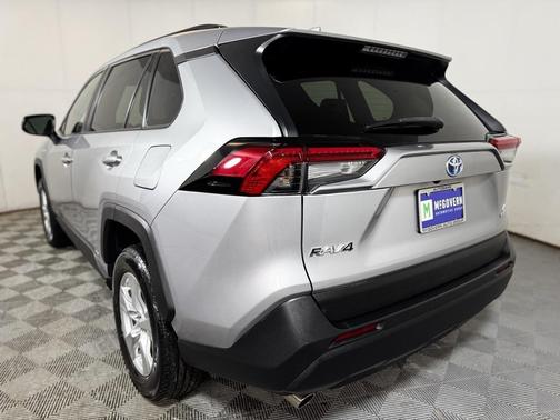 2020 Toyota RAV4 Hybrid LE