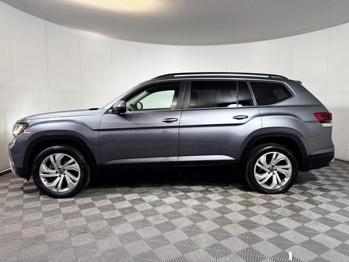 2022 Volkswagen Atlas 2.0T SE w/Technology 4MOTION