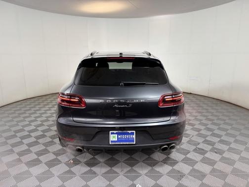 2017 Porsche Macan S