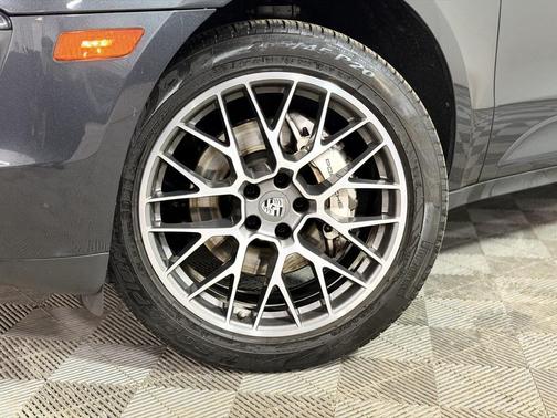 2017 Porsche Macan S