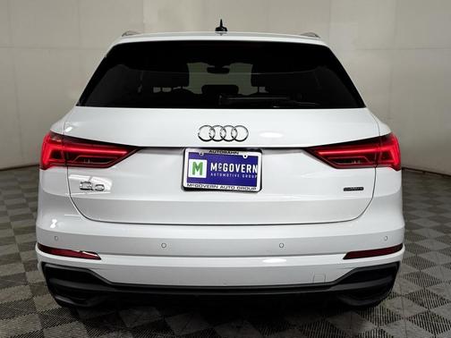 2023 Audi Q3 Premium 45 TFSI S line quattro Tiptronic