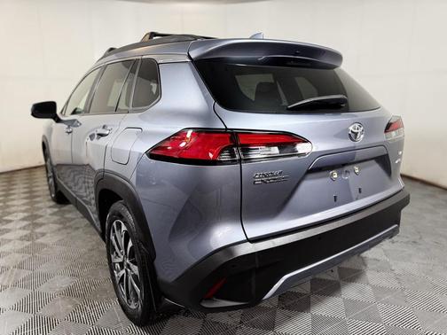 2022 Toyota Corolla Cross XLE