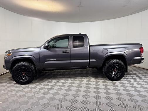 2016 Toyota Tacoma SR5