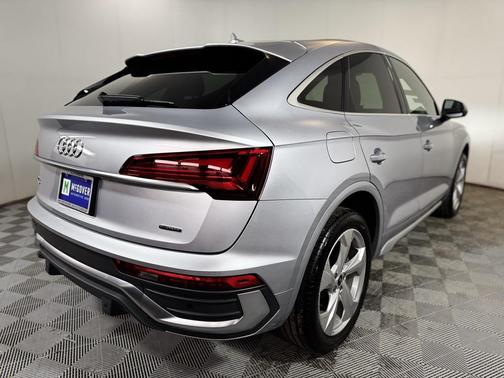 2023 Audi Q5 45 S line Premium Plus