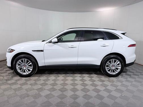 Fuji White 2018 Jaguar F-PACE 25t Prestige