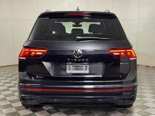 2022 Volkswagen Tiguan 2.0T SE R-Line Black 4MOTION