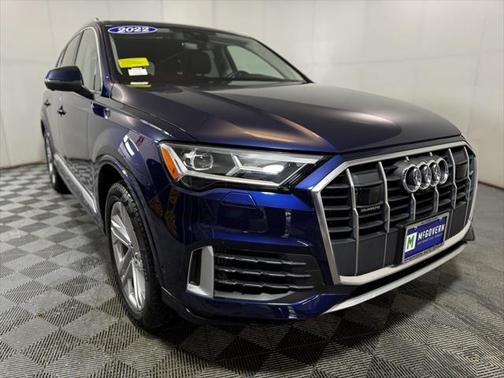 2022 Audi Q7 55 Premium Plus