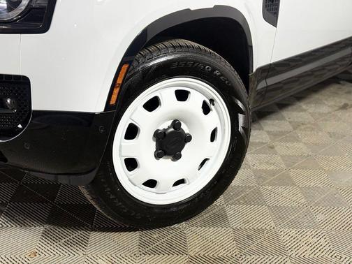 White 2022 Land Rover Defender 110 X-Dynamic HSE