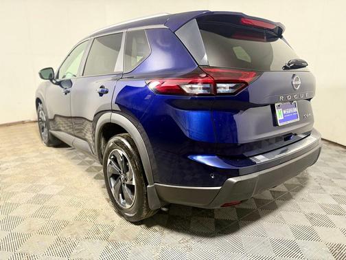 Deep Ocean Blue Pearl 2024 Nissan Rogue SV
