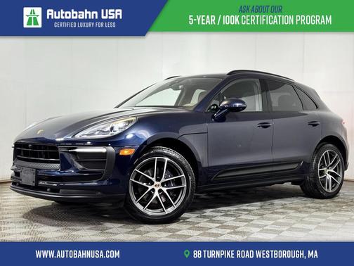 2022 Porsche Macan Base (PDK)