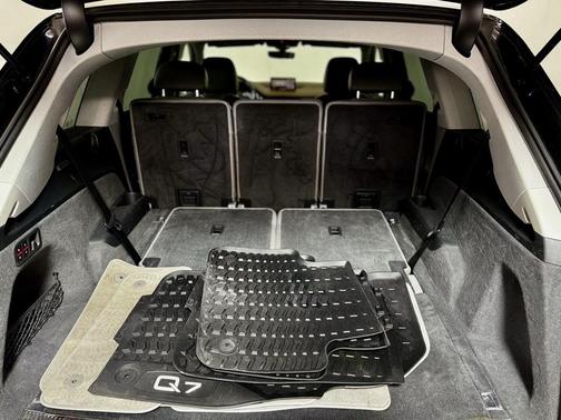 2019 Audi Q7 55 Premium Plus