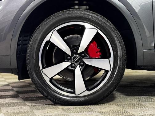 2024 Audi Q5 45 S line Premium Plus