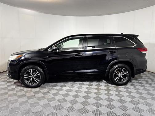2017 Toyota Highlander LE Plus