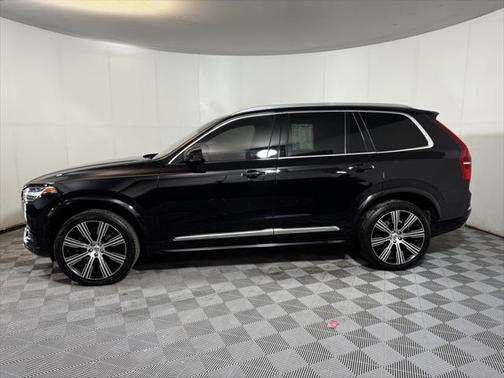 2022 Volvo XC90 T6 Inscription
