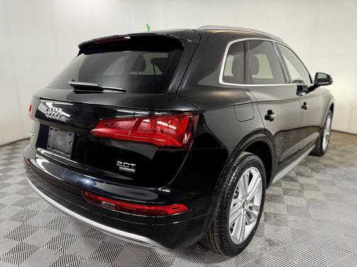 2018 Audi Q5 2.0T Tech Premium