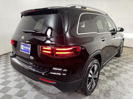 2025 Mercedes-Benz GLB 250 4MATIC