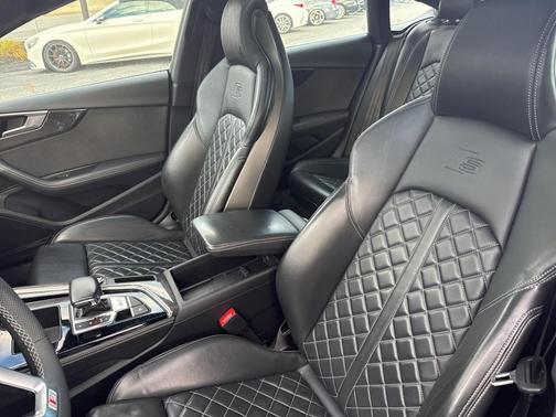 2022 Audi S5 Premium Plus TFSI quattro Tiptronic