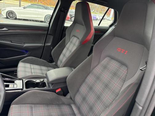 2024 Volkswagen Golf GTI 2.0T S DSG