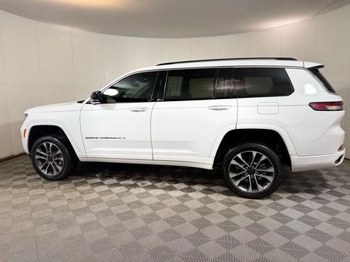 Bright White Clearcoat 2022 Jeep Grand Cherokee L Overland