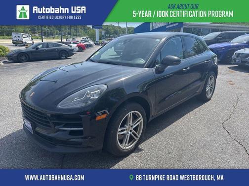 Black 2019 Porsche Macan Macan