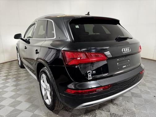 2019 Audi Q5 2.0T Premium Plus