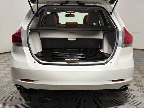 Blizzard Pearl 2015 Toyota Venza Limited