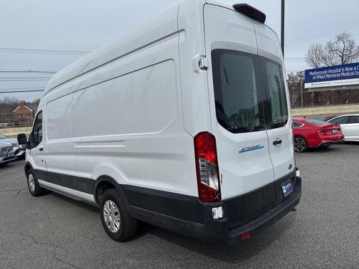 2022 Ford Transit-350 Base