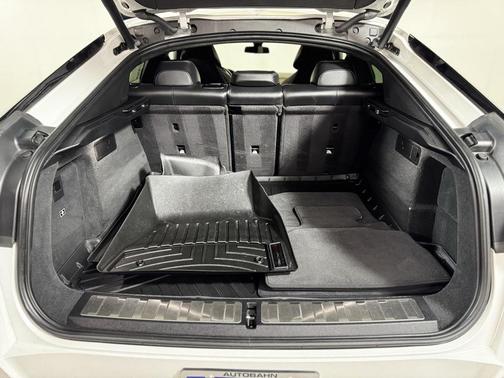 2022 BMW X6 M Base (A8)