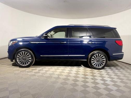 Blue 2019 Lincoln Navigator Reserve