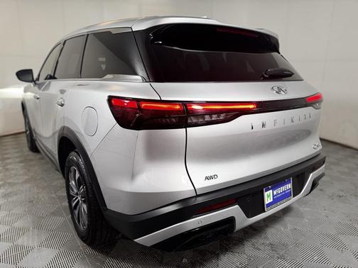 2023 INFINITI QX60 Pure