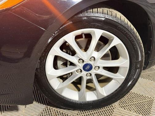 Black 2019 Ford Fusion Hybrid SE