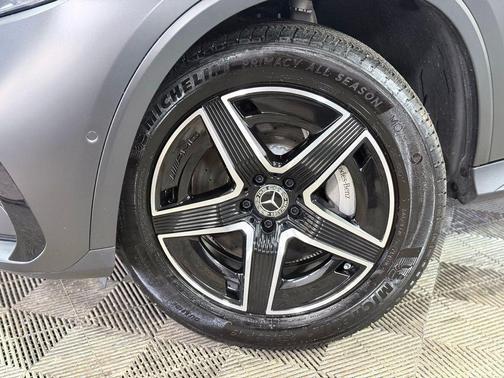 2025 Mercedes-Benz GLC 300 4MATIC Coupe