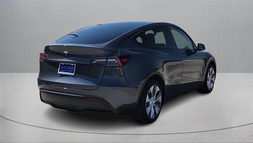2023 Tesla Model Y RWD