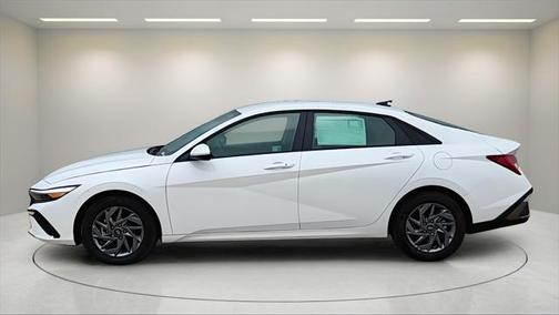 2025 Hyundai ELANTRA HEV Blue