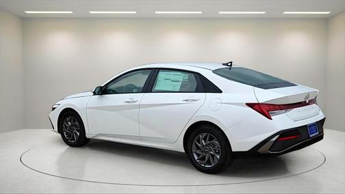 2025 Hyundai ELANTRA HEV Blue