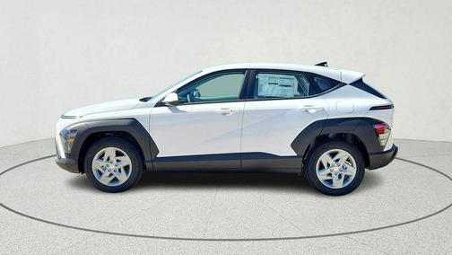 Atlas White 2026 Hyundai KONA SE