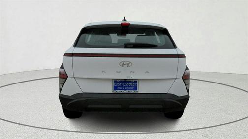 2025 Hyundai KONA SE