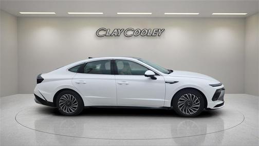 2025 Hyundai SONATA Hybrid Limited