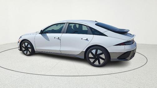 2025 Hyundai IONIQ 6 SE