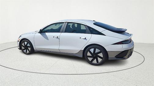 2025 Hyundai IONIQ 6 SE