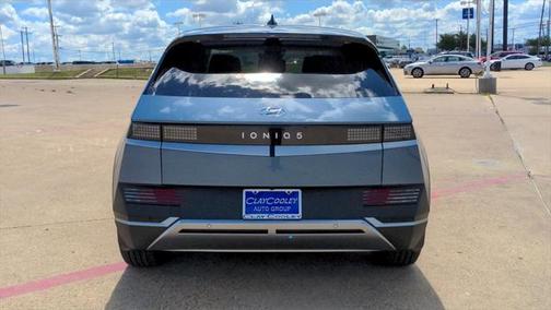 2025 Hyundai IONIQ 5 SEL