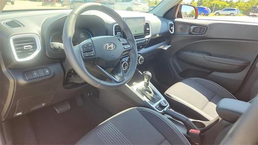 2025 Hyundai VENUE Limited