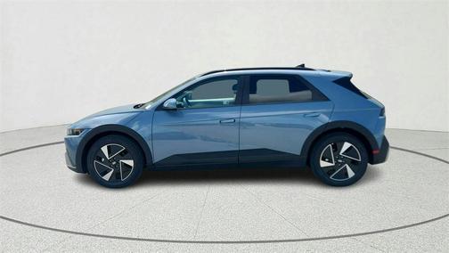 2025 Hyundai IONIQ 5 SE