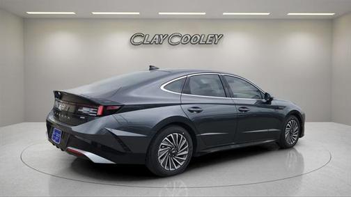 2025 Hyundai SONATA Hybrid Limited