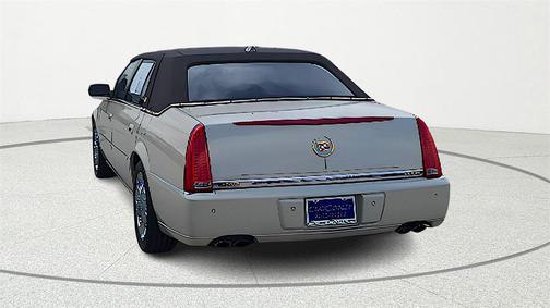 2011 Cadillac DTS Premium Collection