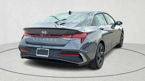 2026 Hyundai ELANTRA Sport