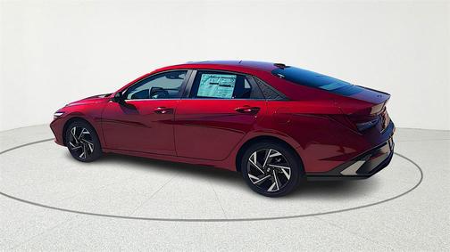 2025 Hyundai ELANTRA SEL